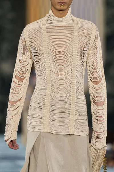 Look 97